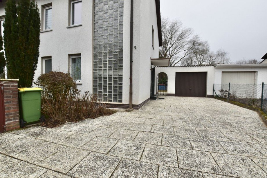 DSC 1025 Zweifamilienhaus Hanau Kesselstadt