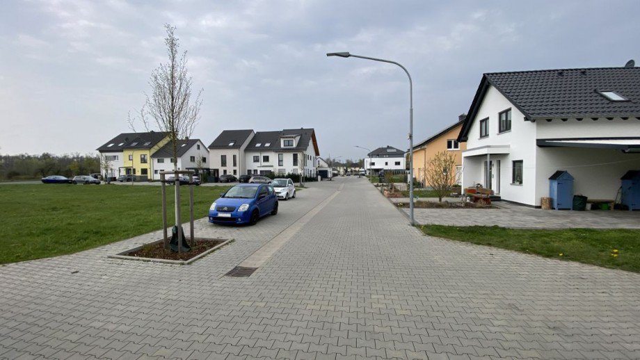 IMG 4800 s Wohngrundst�ck Seligenstadt OT Froschhausen