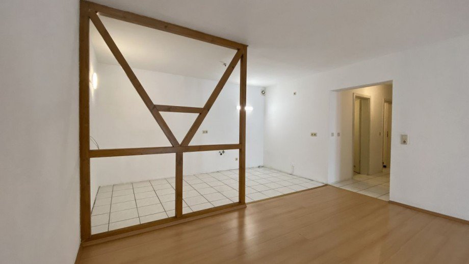 Datei 002 (3) Etagenwohnung Hanau