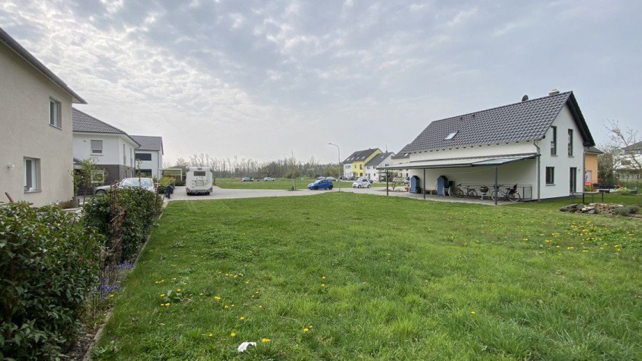 IMG 4807 s Wohngrundst�ck Seligenstadt OT Froschhausen
